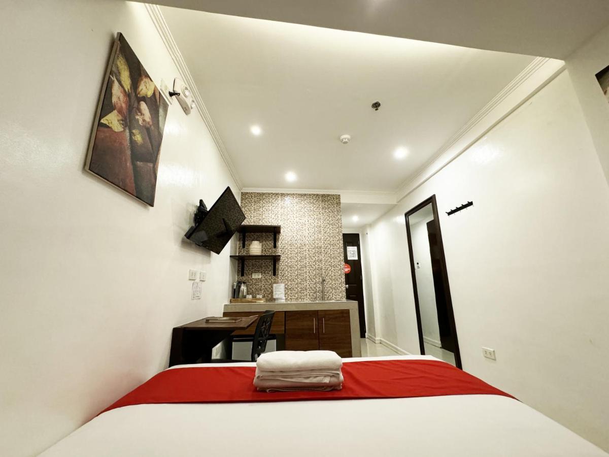 Nest Fort Bgc Makati City Esterno foto