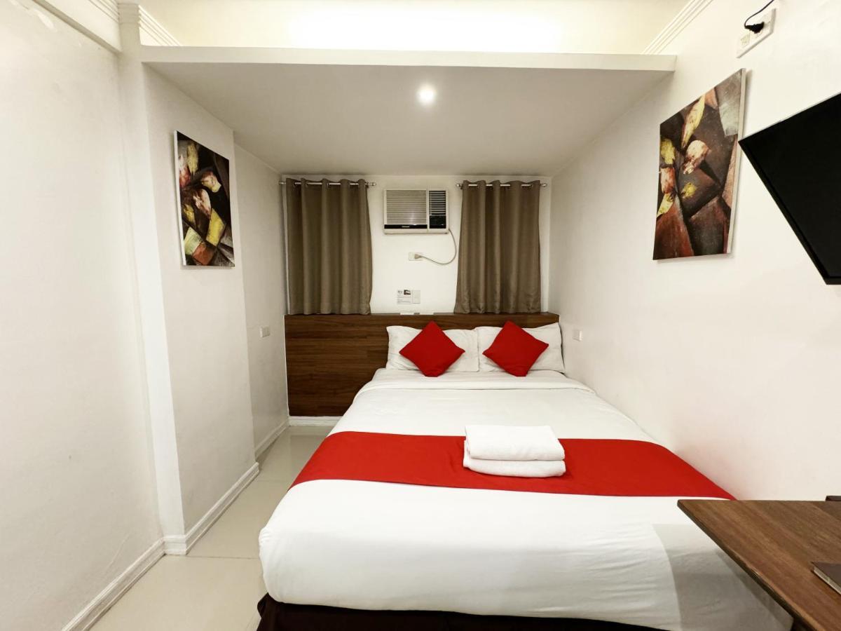 Nest Fort Bgc Makati City Esterno foto