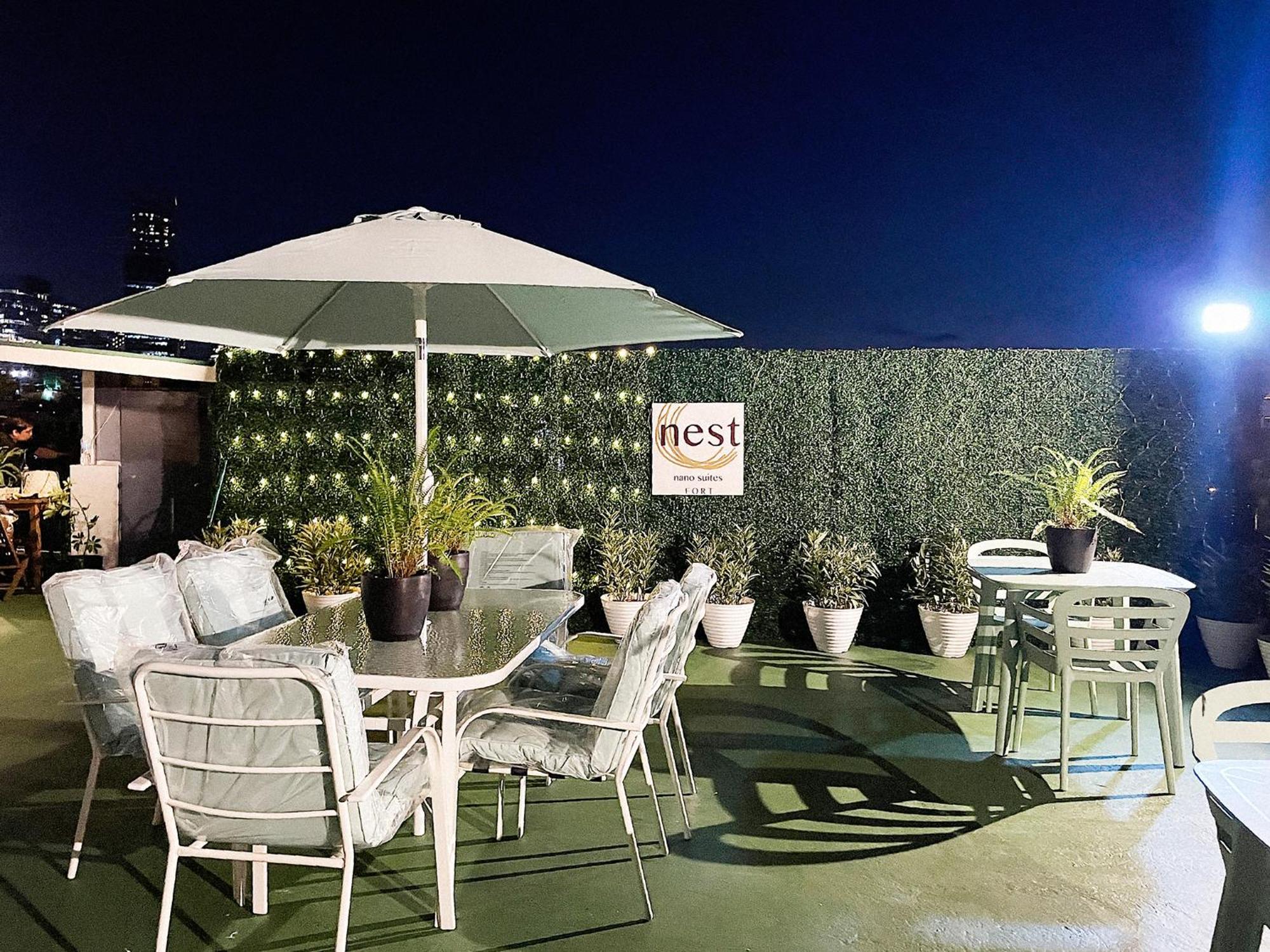 Nest Fort Bgc Makati City Esterno foto